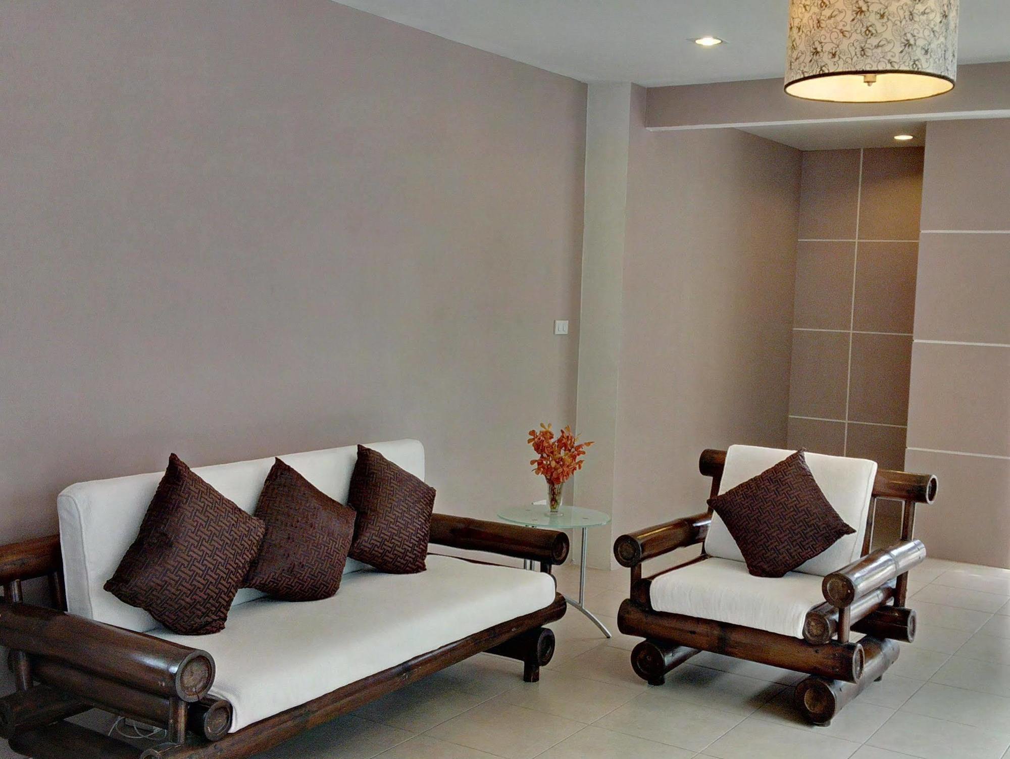 Oyo 345 The Click Guesthouse At Chalong Phuket Bagian luar foto